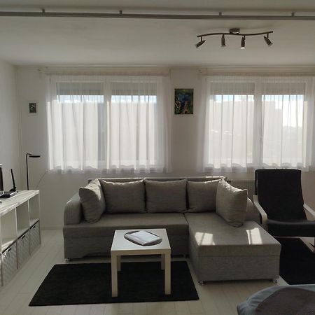 Csongor Apartman Boedapest Buitenkant foto